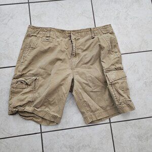 Fatherz Size 42 Men's Cargo Shorts in great condition.